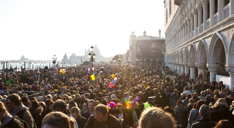 Overtourism-a-Venezia-1170x600 ph master x Iulm